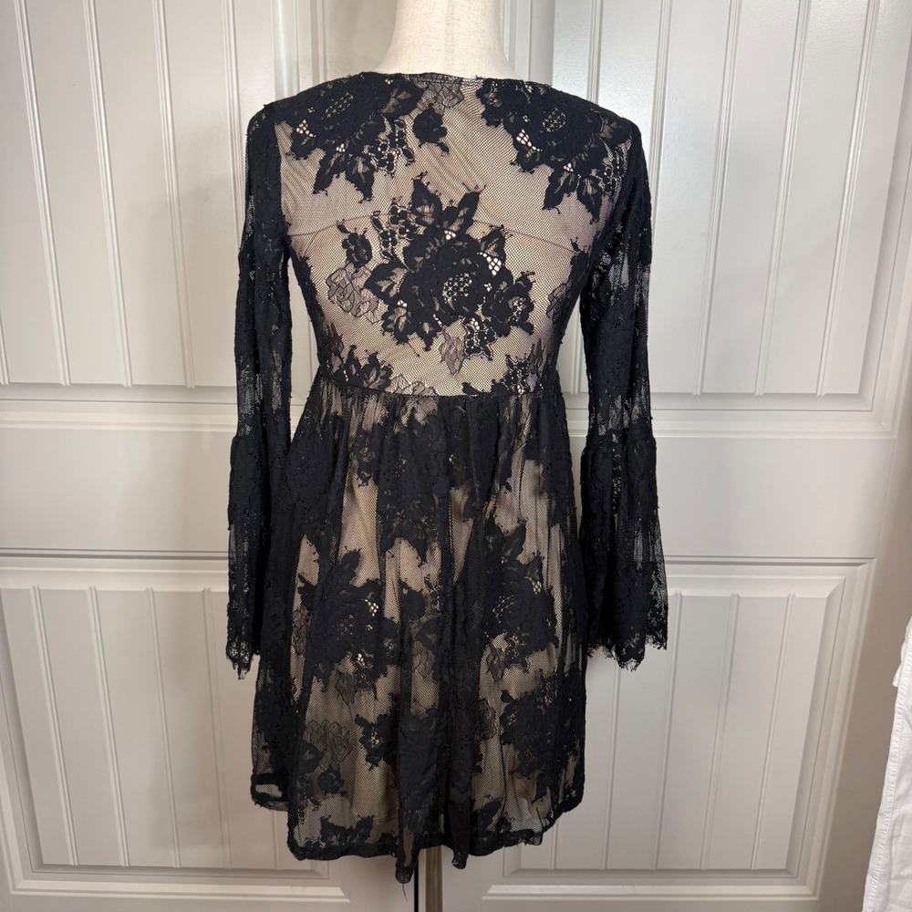 Xhilaration Lace Mini Dress Womens S Black‎ Whimsigoth Boho Bell Sleeve Gothic - Picture 3 of 11